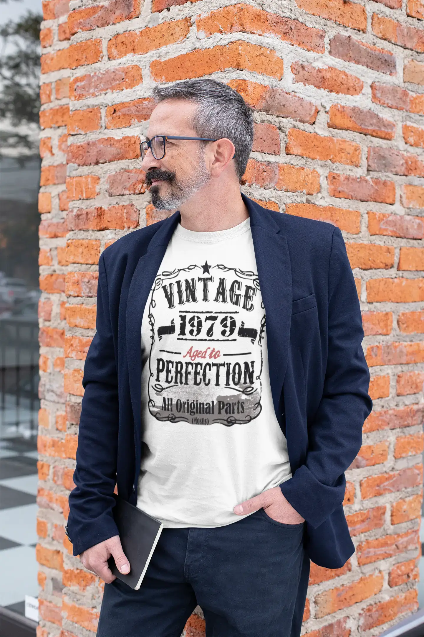 trendy men’s graphic short sleeve shirts -1979 Vintage Aged to Perfection Men's T-shirt White Birthday Gift 00488