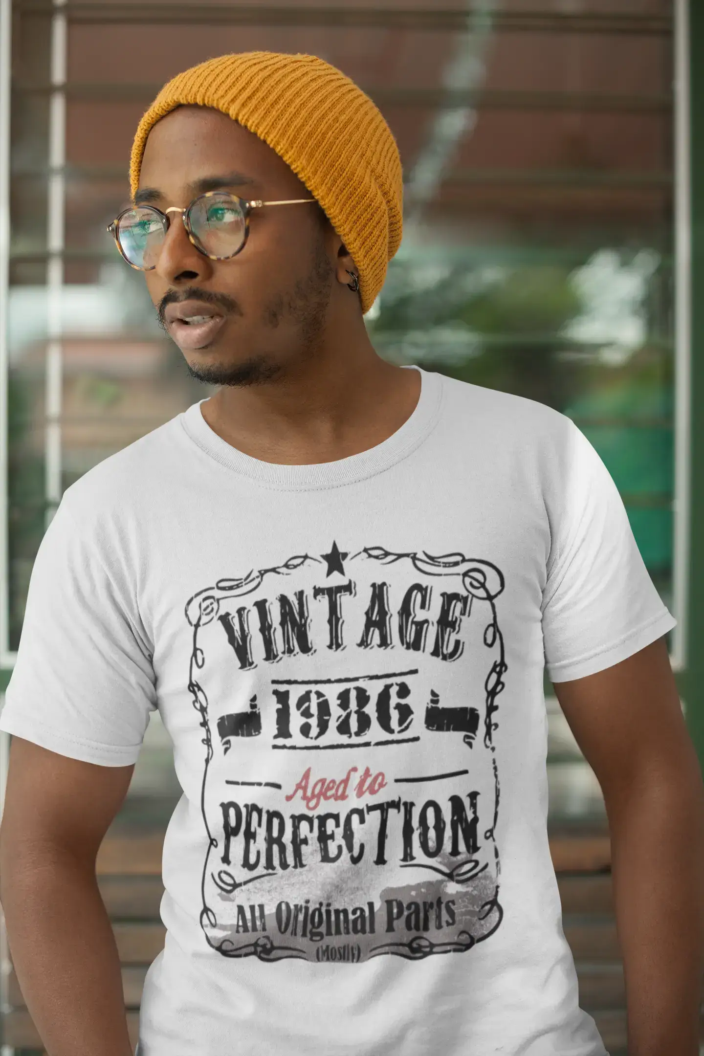 short sleeve shirts for men with graphics -1986 Vintage Aged to Perfection Men's T-shirt White Birthday Gift 00488