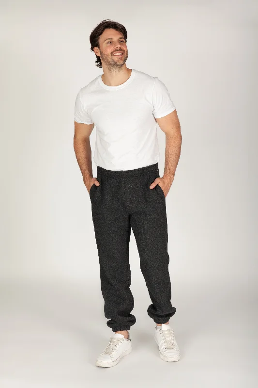 Men's pants with athletic vibe-Men's jogger in dark heather grey