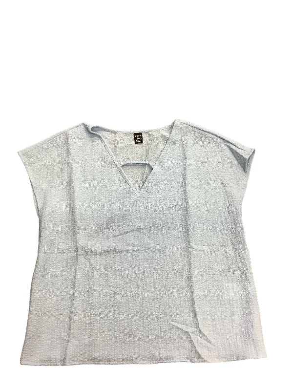 high-end short sleeve shirts for men’s wardrobe -Top Sleeveless Basic By Shein  Size: Xs