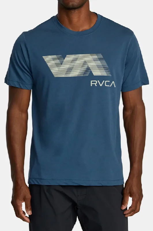 modern short sleeve shirts for men’s casual outings -RVCA Blur SS Tee