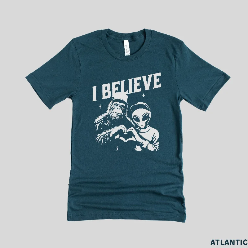 stylish slim fit short sleeve t-shirts -Believe Alien <3 Bigfoot Graphic Tee Tshirt *UNISEX FIT*