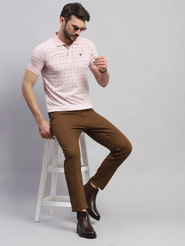 relaxed short sleeve t-shirts for men -Men Pink Printed Collar Half Sleeve T-Shirt