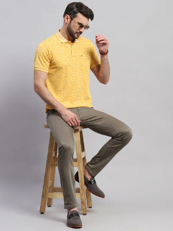 best casual short sleeve shirts for men’s wardrobe -Men Yellow Printed Collar Half Sleeve T-Shirt