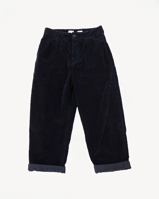 Men's pants with cozy lining-Officer Chino Corduroy - Navy